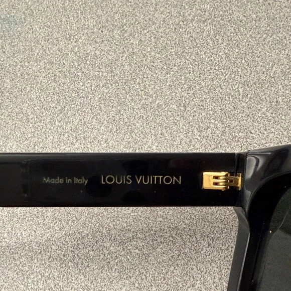 Louis Vuitton Sunglasses - Picture 3 of 7